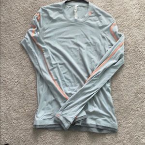 Long sleeve Lululemon shirt